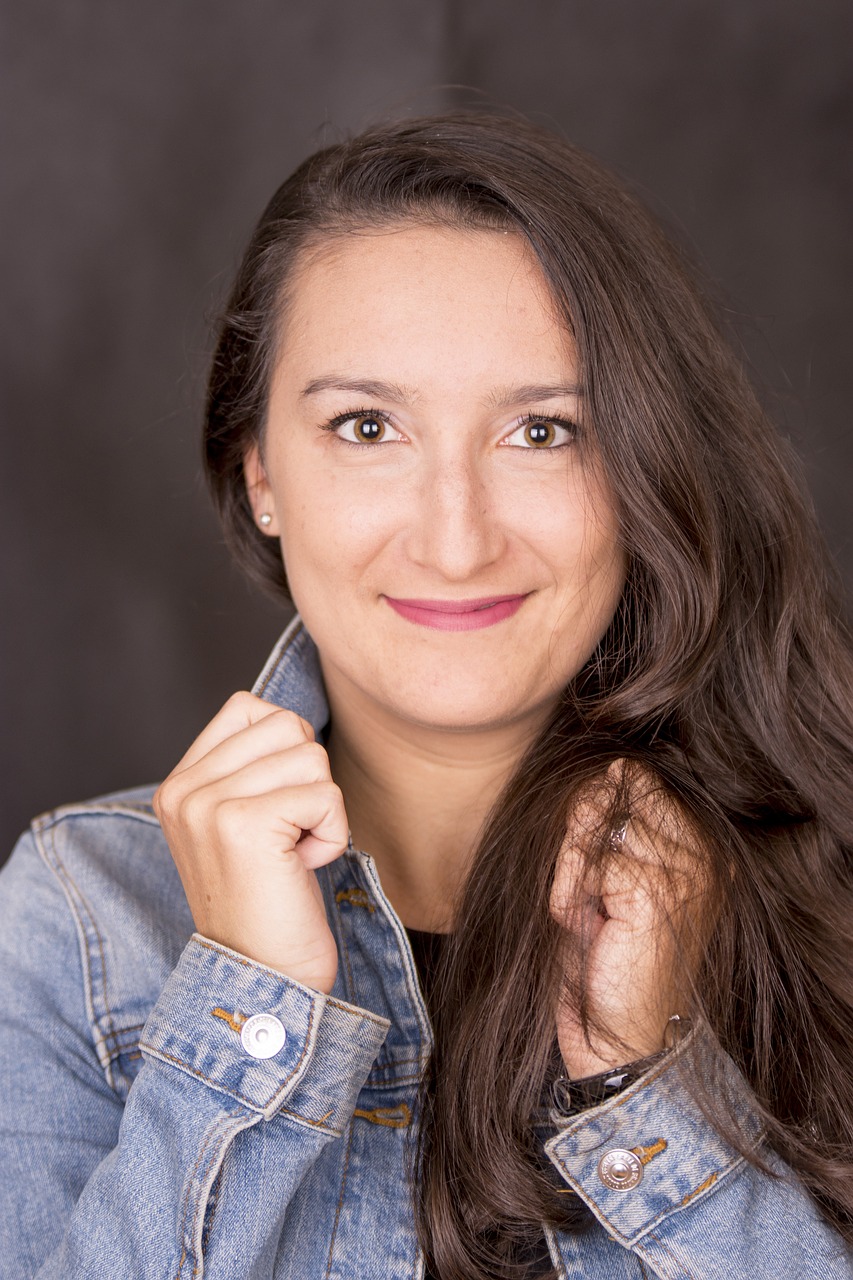 Image - girl studio gentle young face ms