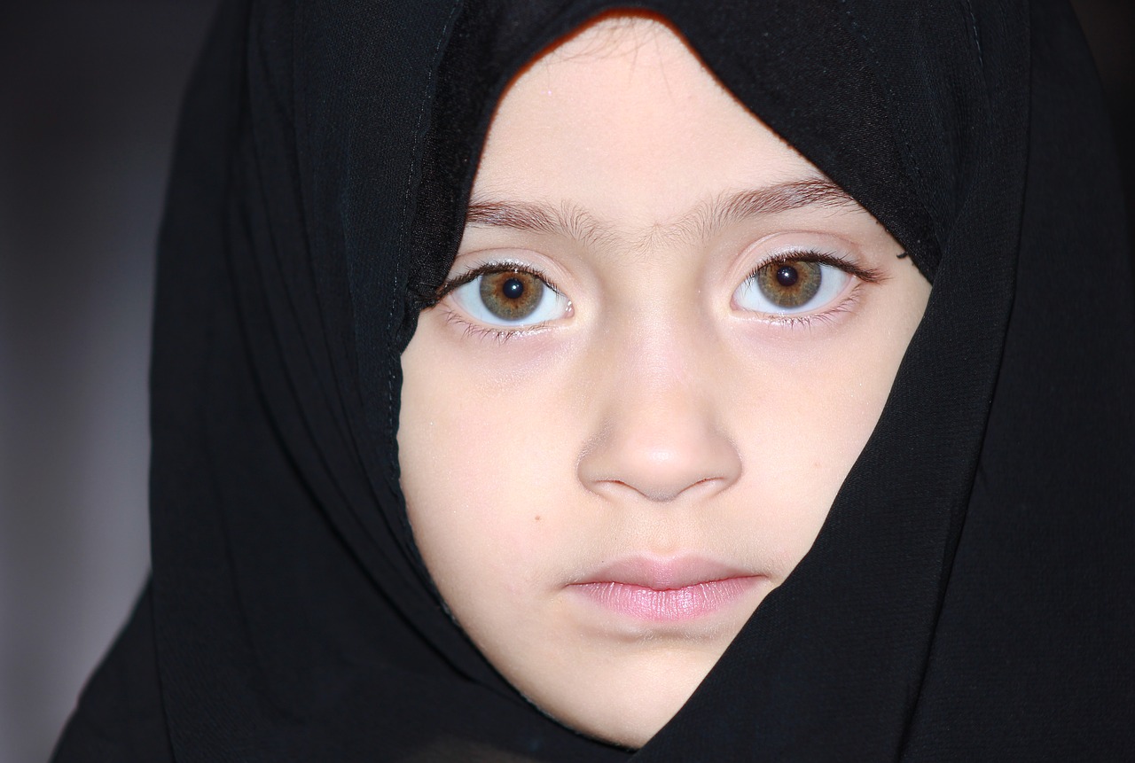 Image - little girl face cute sad
