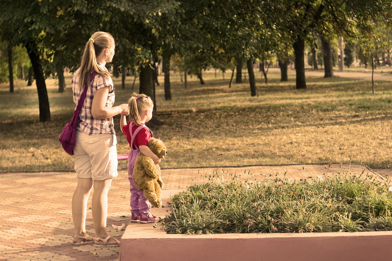 Image - park kids mom family stroll