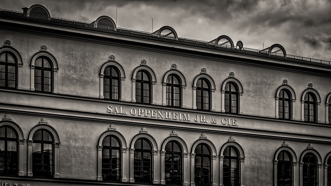 Image - munich old bank