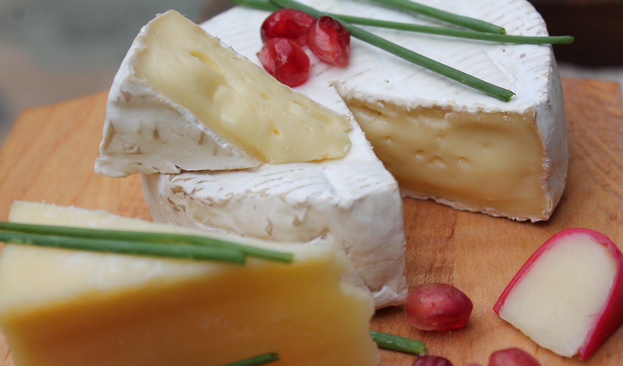 Image - cheese camembert healthy food