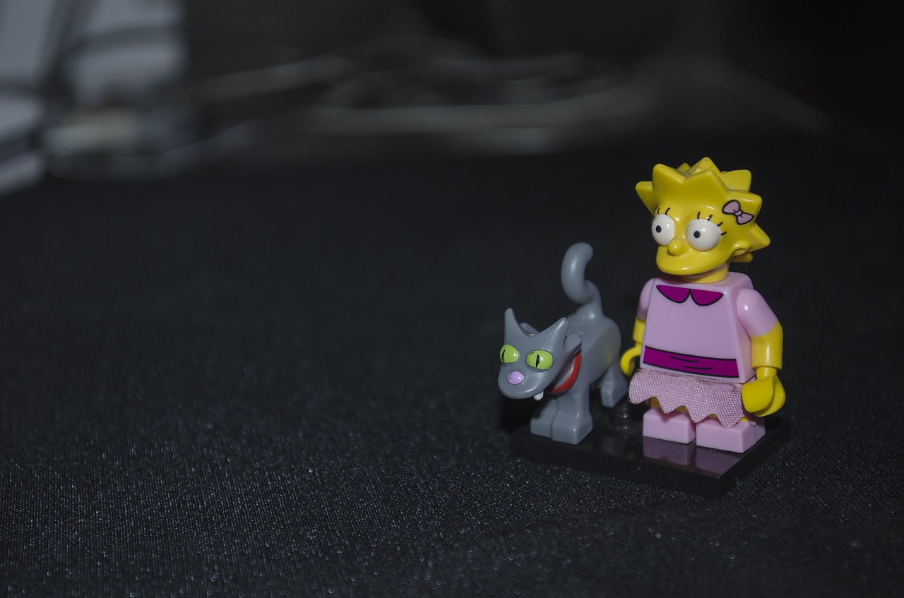 Image - lisa the simpsons toy lego fun