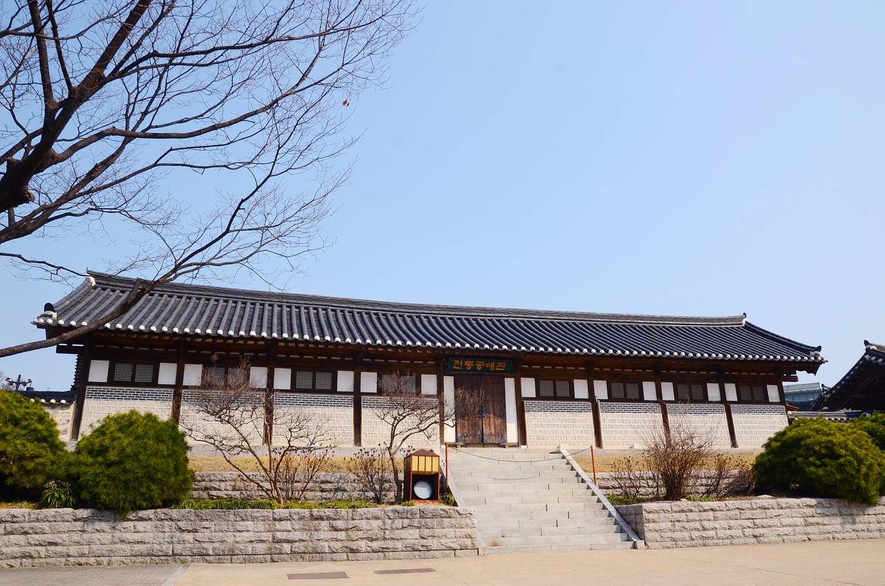 Image - hanok village namsan