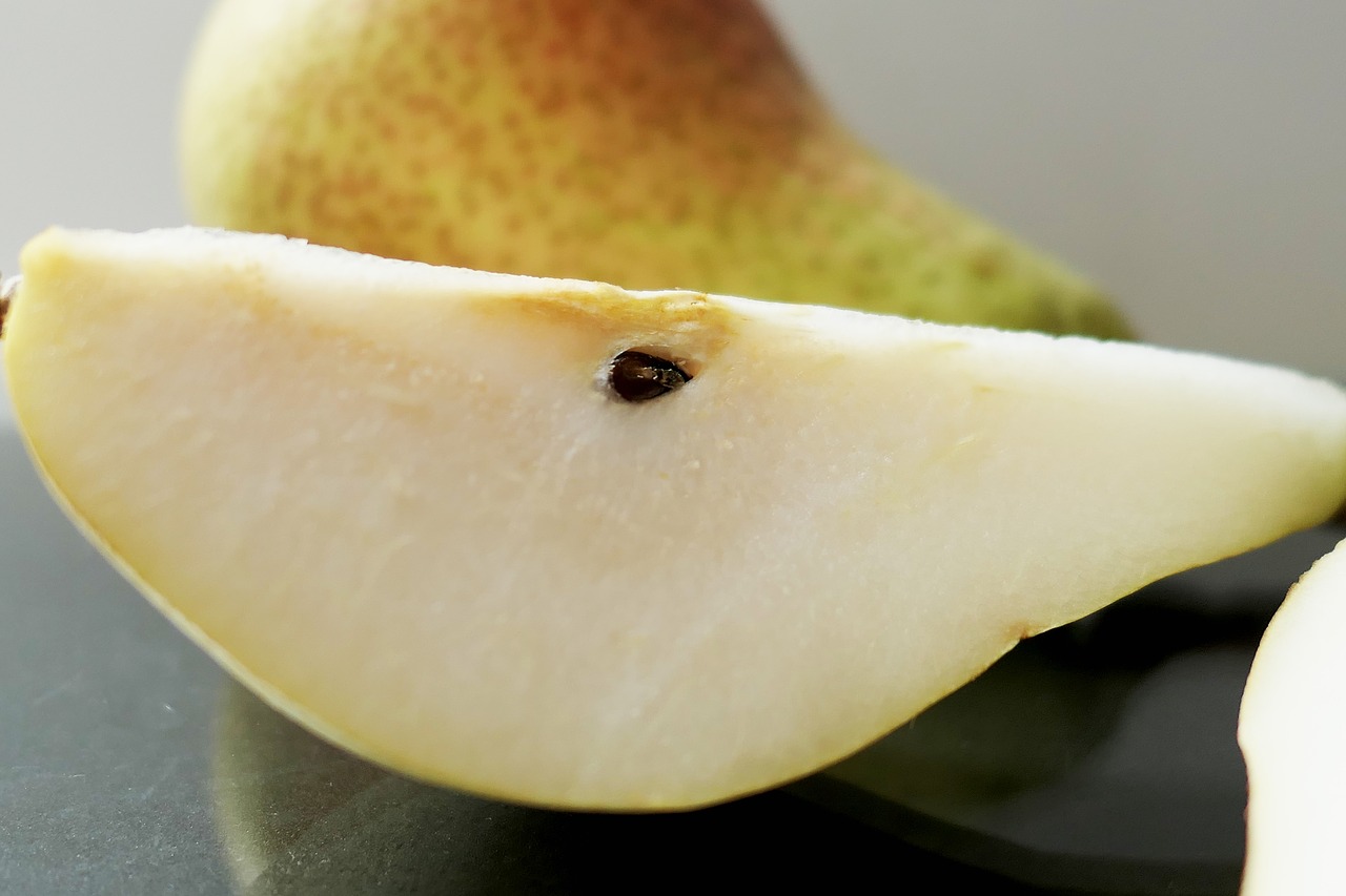 Image - pear fruit bio late summer