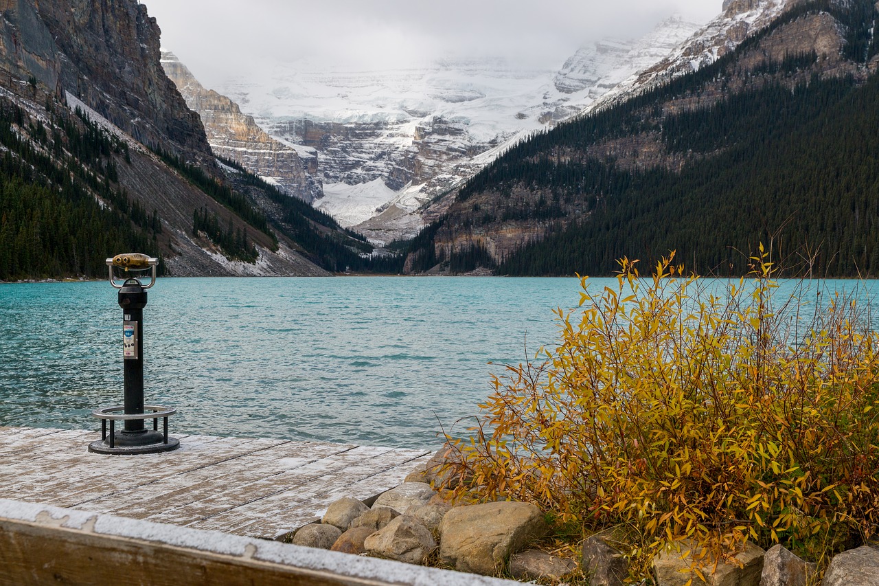 Image - lake mountain snowy glacier scenic