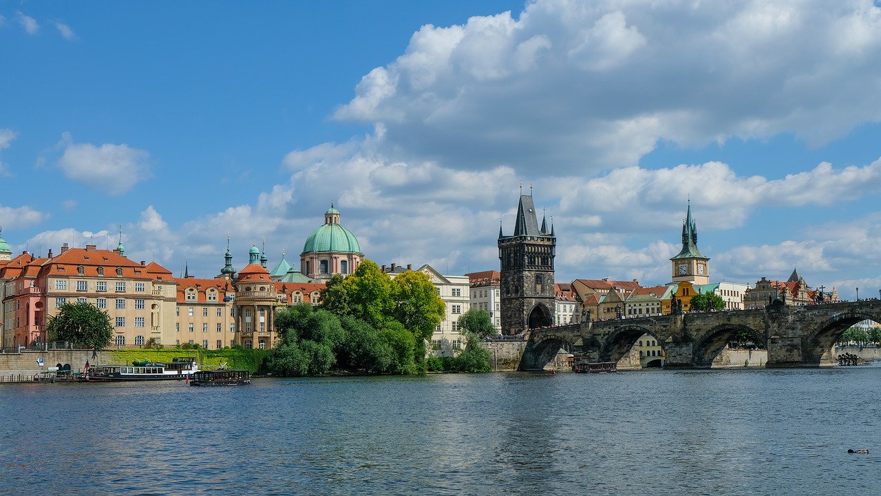 Image - prague charles bridge moldova praha