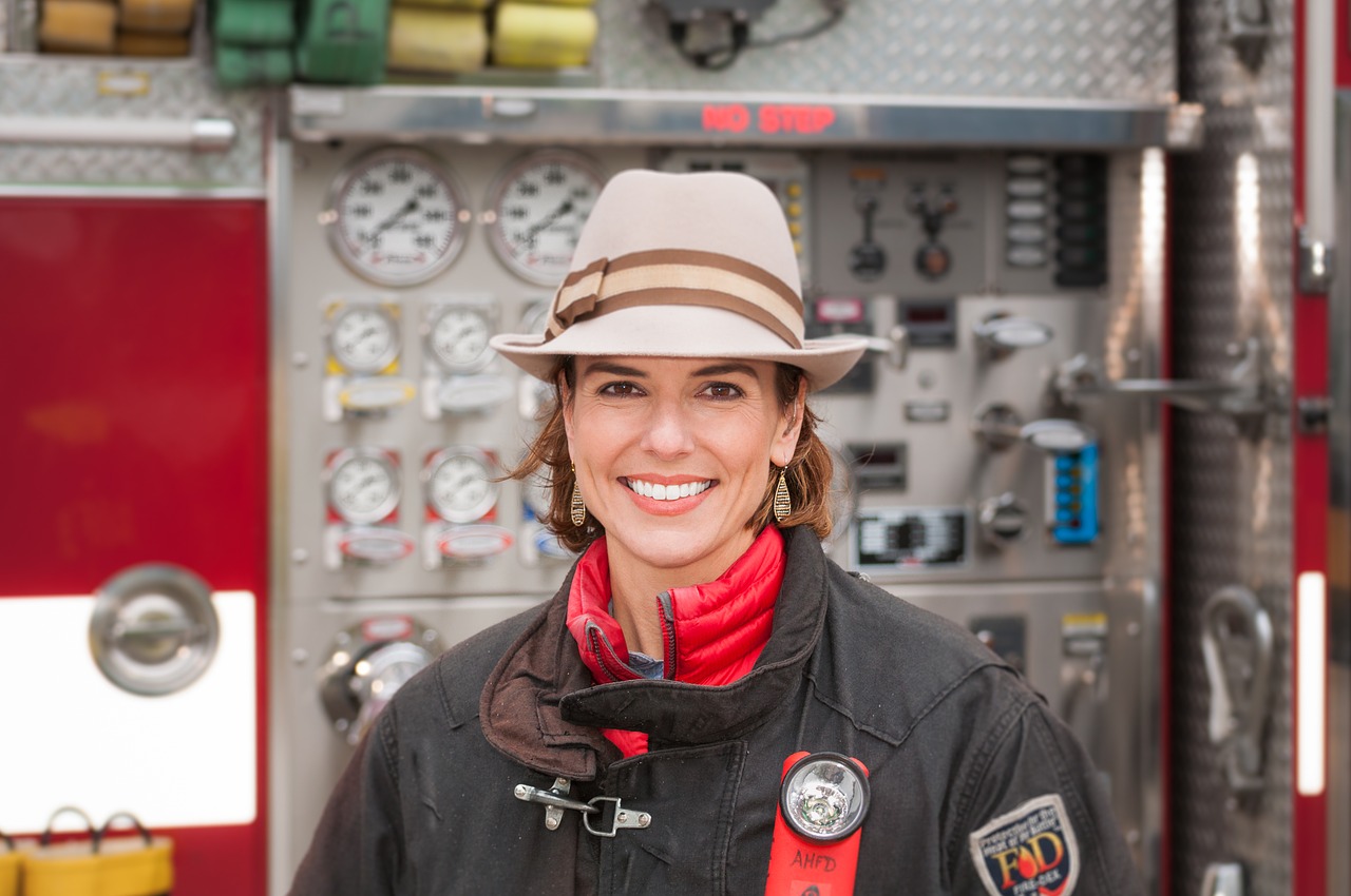 Image - female reporter fire truck