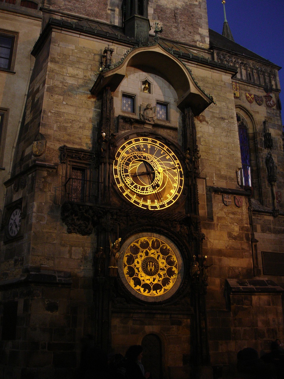 Image - prague the astronomical clock night