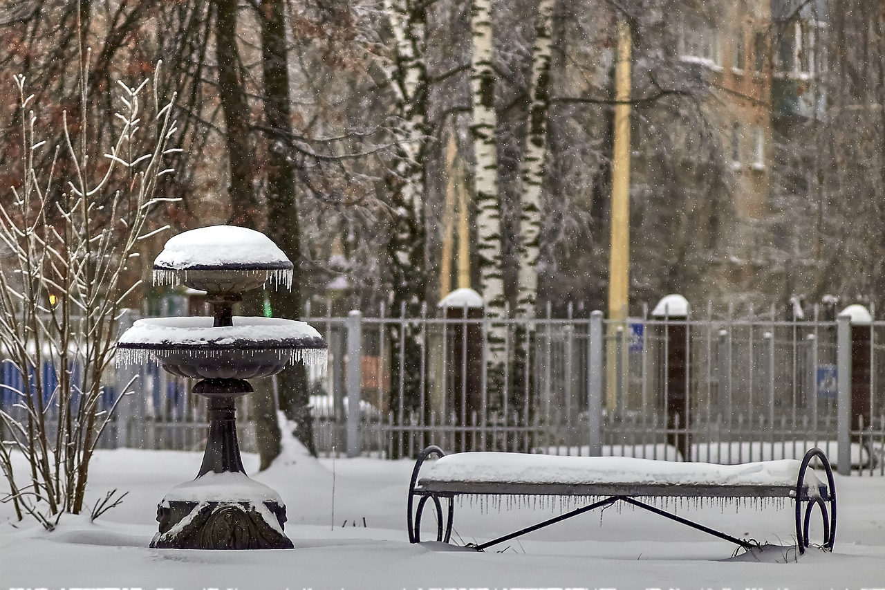 Image - fountain frozen winter snow