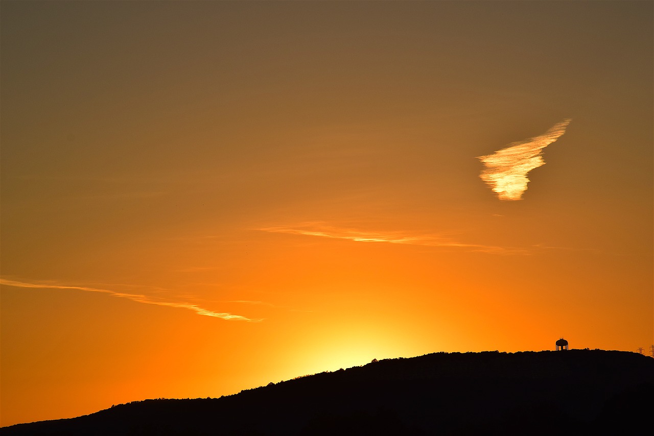 Image - sunset mountain cloud water tower