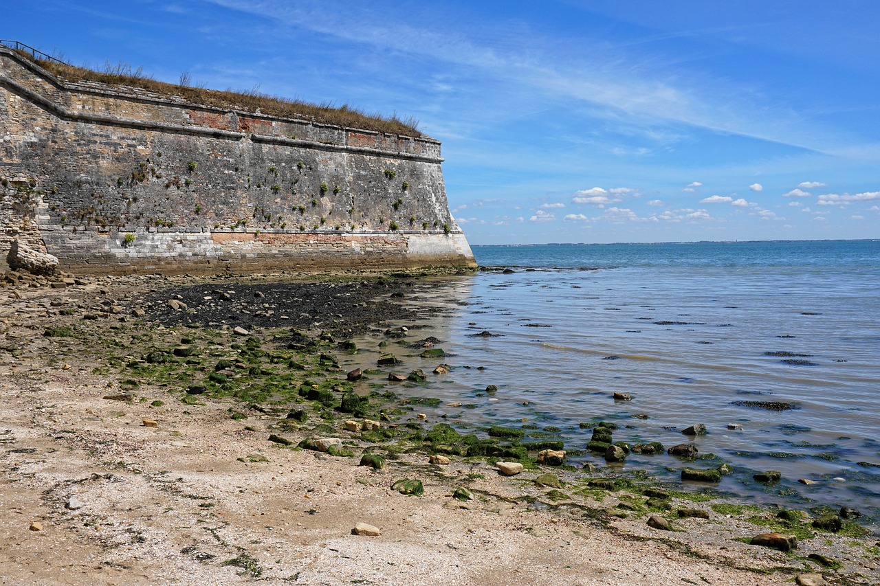 Image - beach castle sea holiday fortress