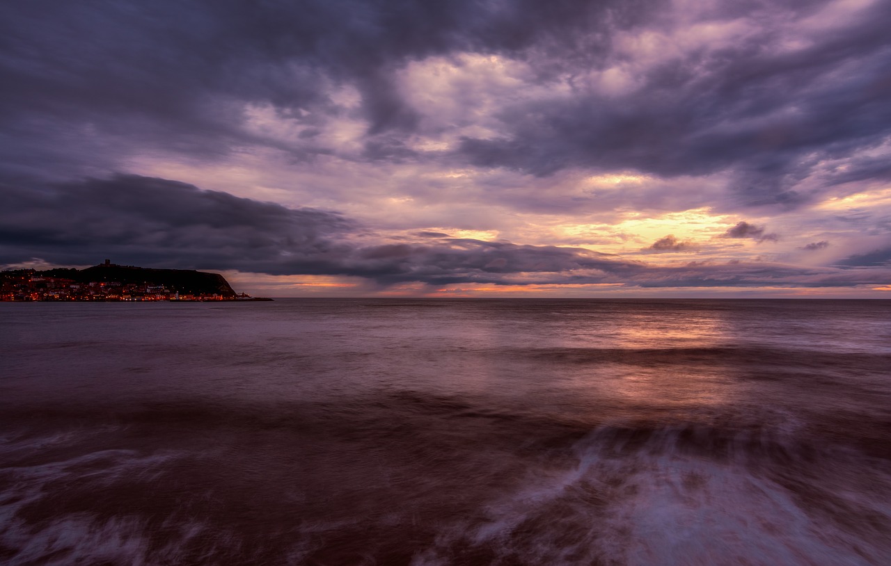 Image - scarborough sunrise seascape