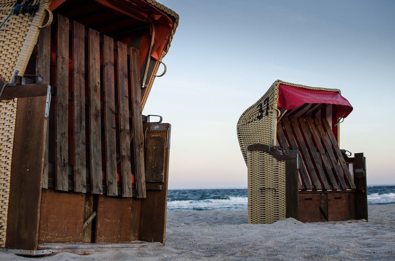 Image - beach chair lake clubs coast