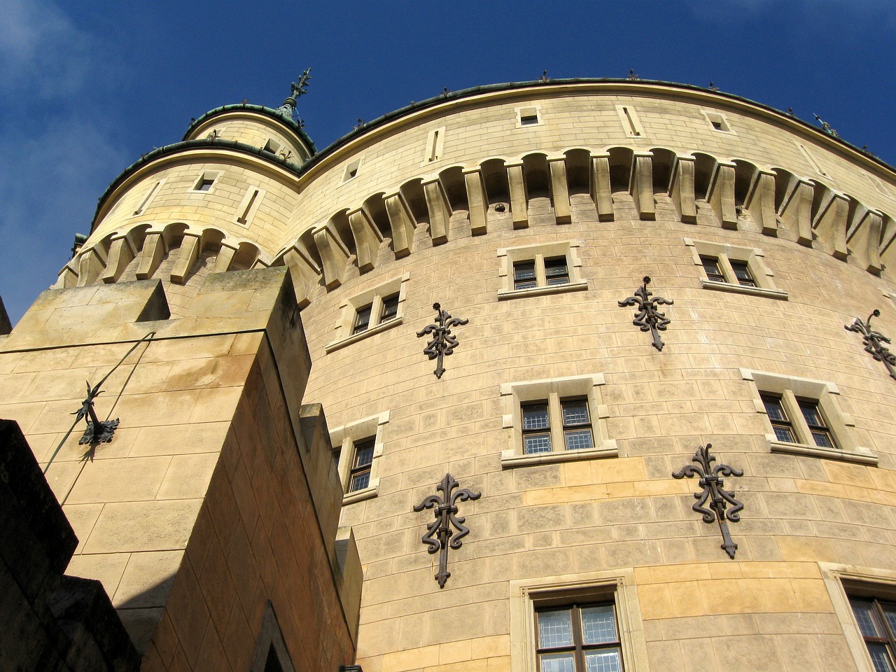 Image - highlands bajmóc castle tower