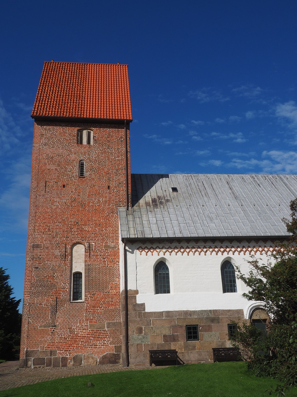 Image - church steeple brick church