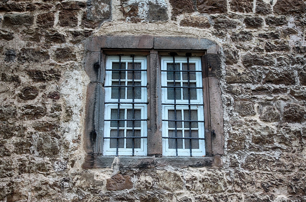 Image - window old closed old window