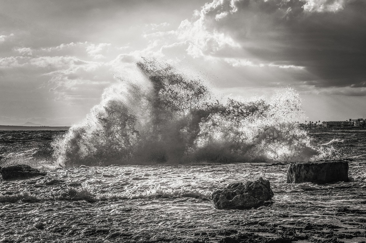 Image - storm wave crushing water sea