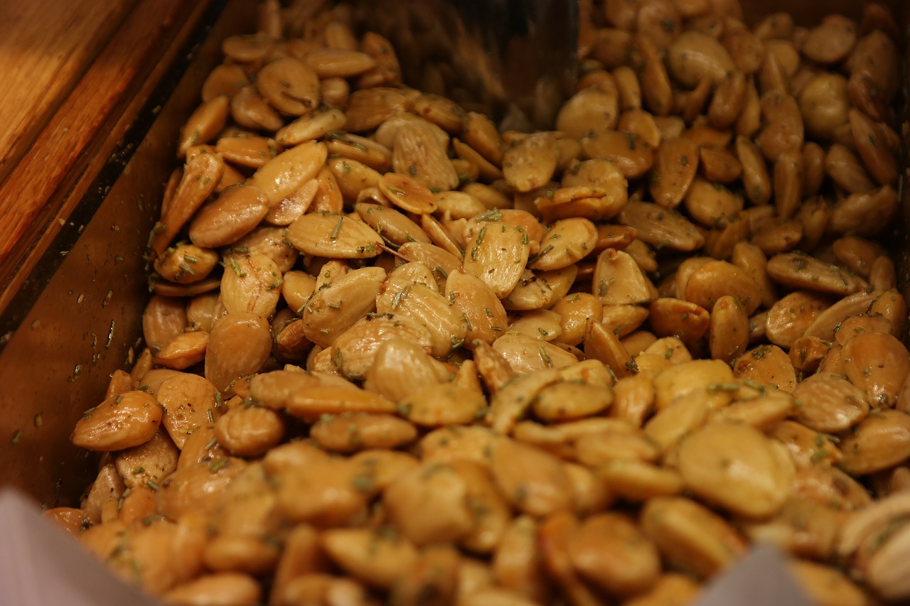Image - eat market almonds healthy madrid
