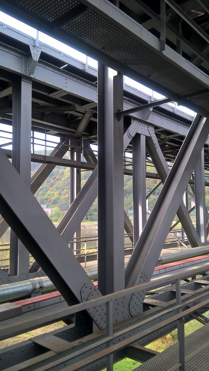 Image - railway bridge structure metal