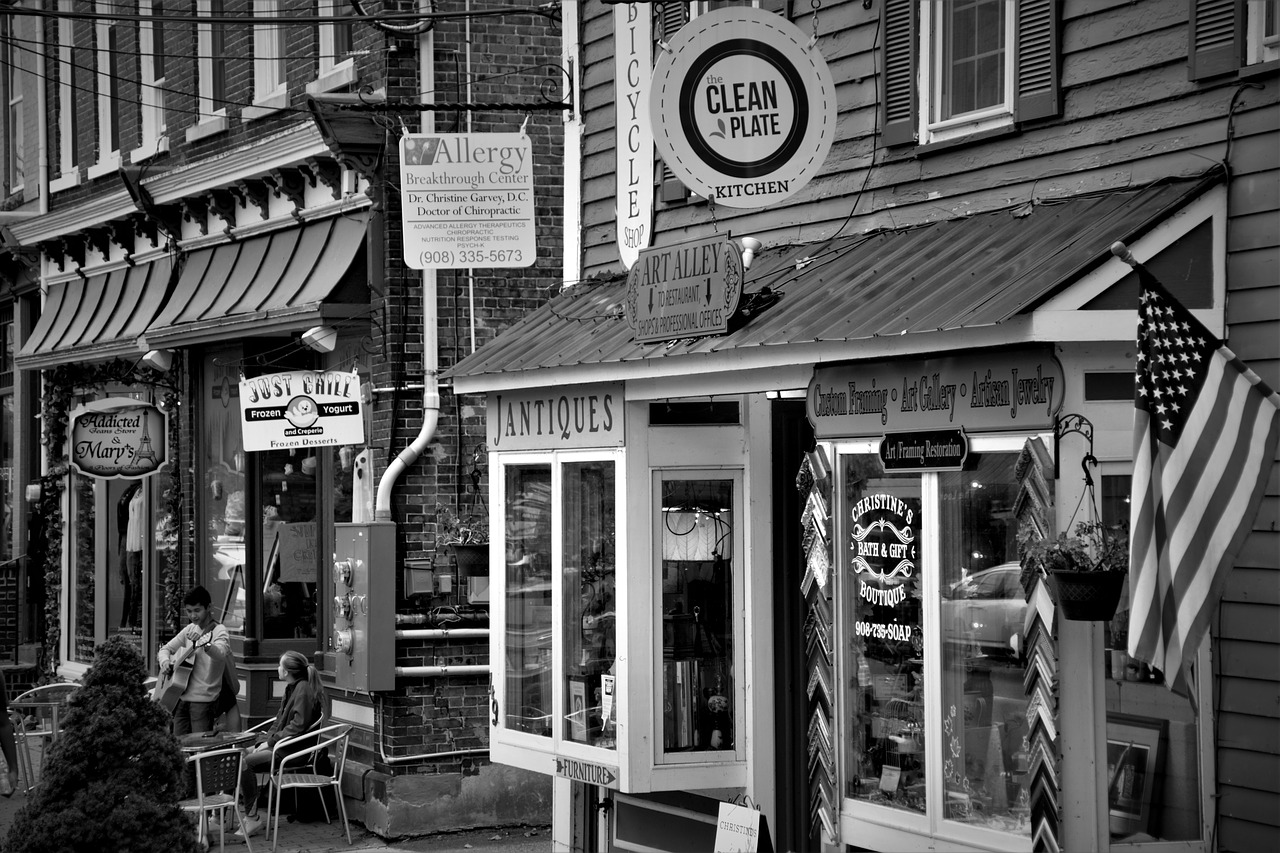 Image - black and white main street town