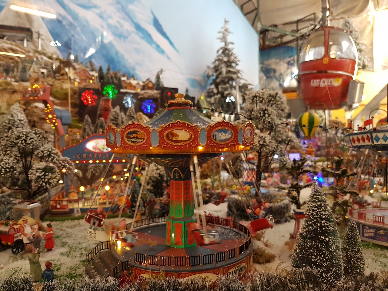 Image - carousel snow christmas