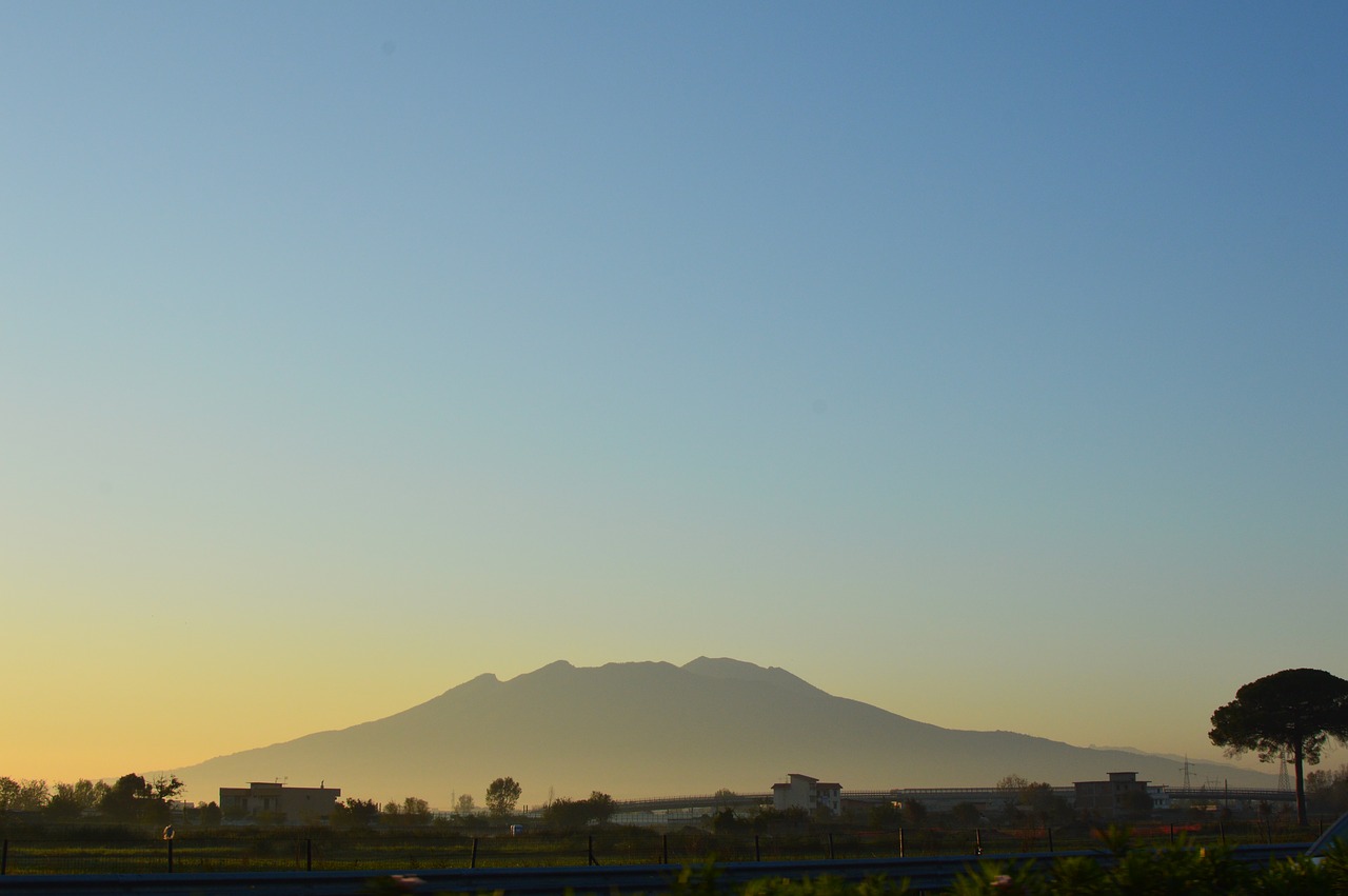 Image - landscape view italy volcano