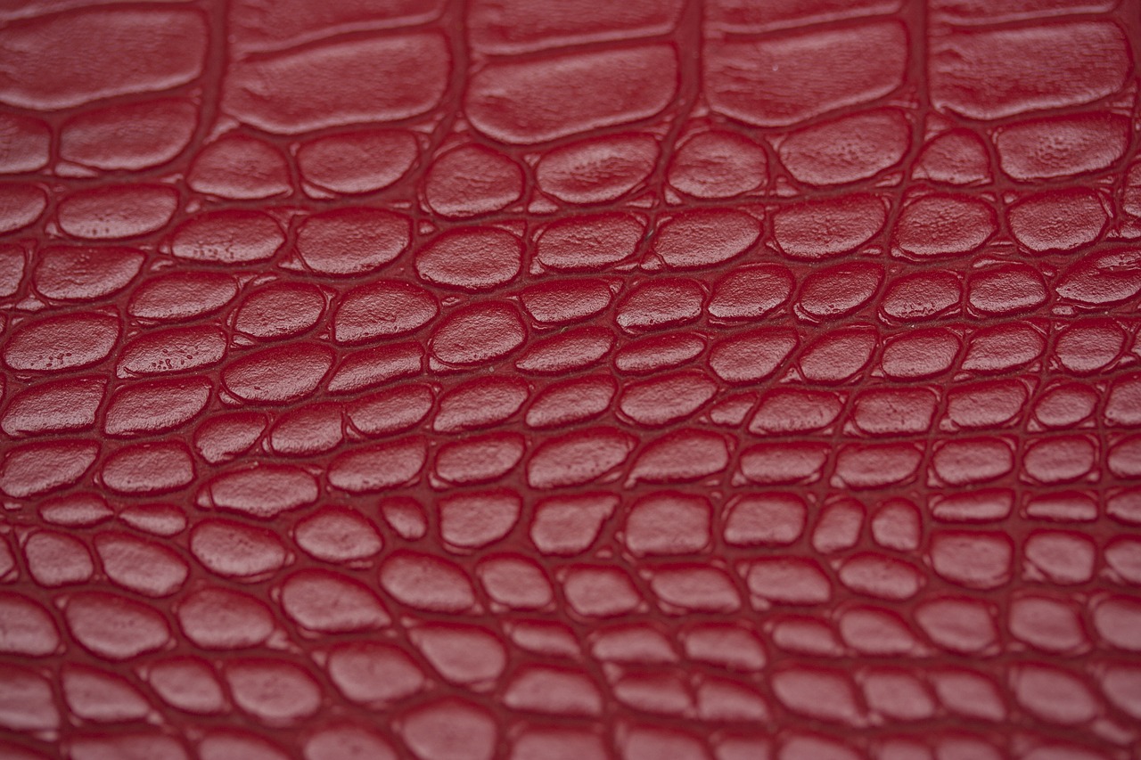 Image - skin texture red crocodile snake