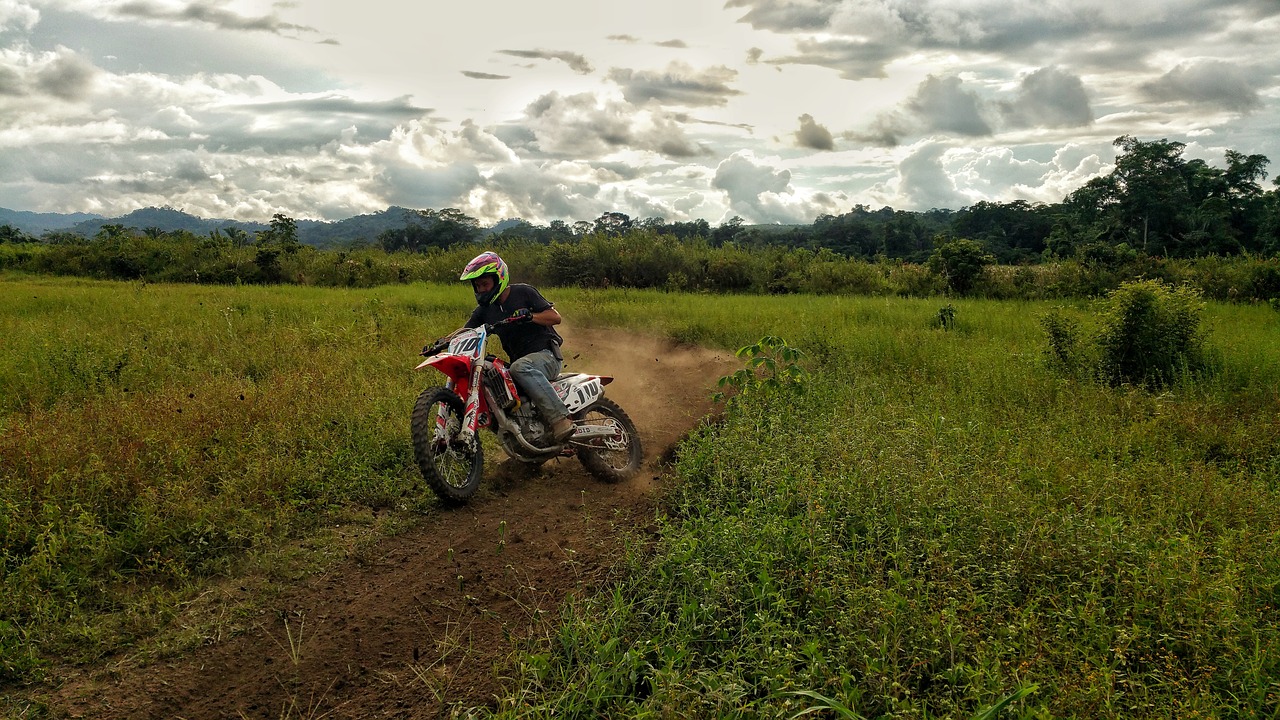 Image - motorcross dirt bike drifting dust