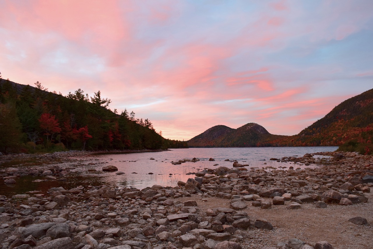 Image - sunset lake shoreline rocks sand