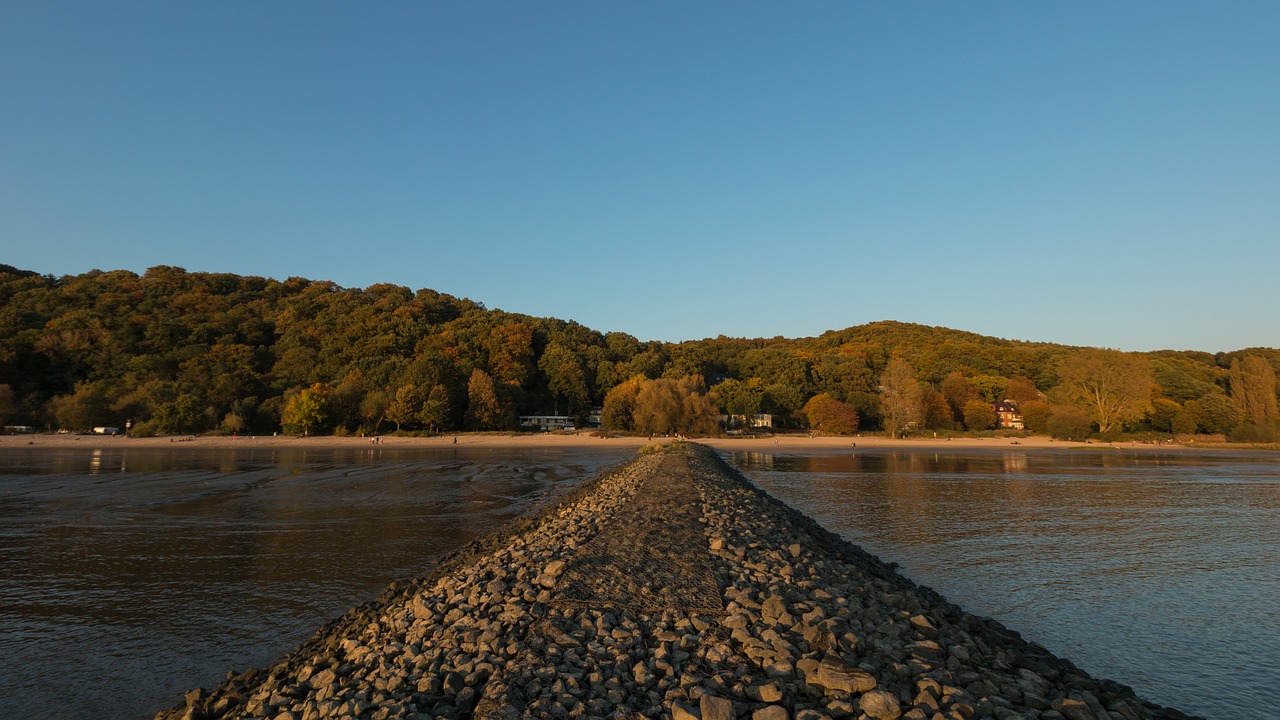 Image - hamburg blankenese elbe elbe beach