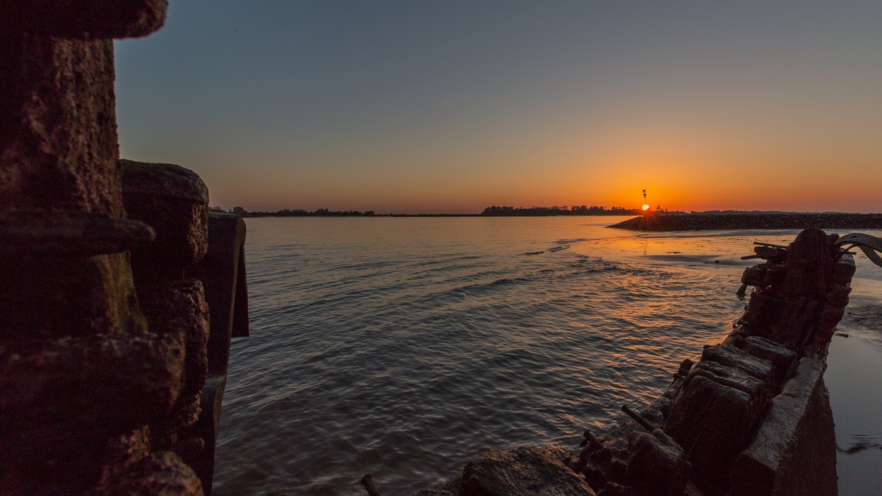 Image - hamburg beach blankenese