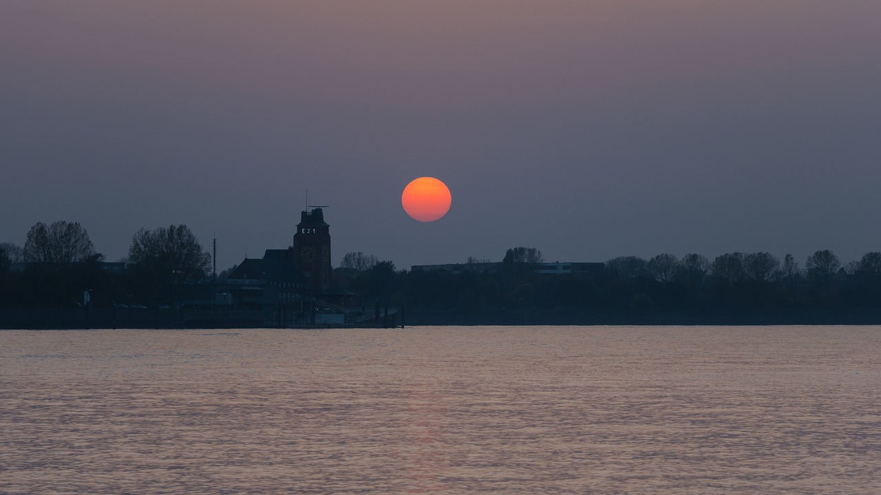 Image - elbe hamburg blankenese ship water