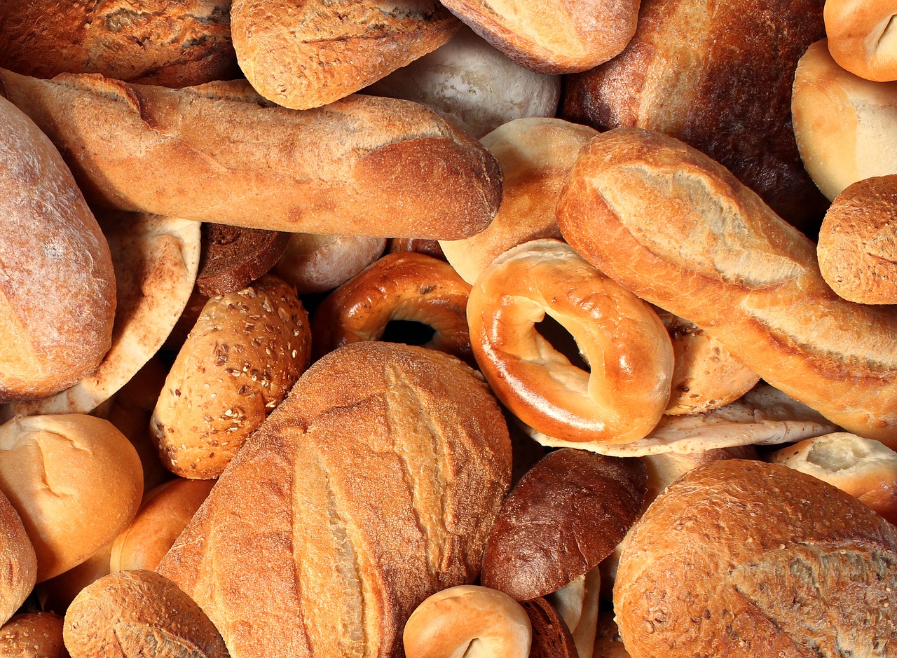 Image - bread candy pies
