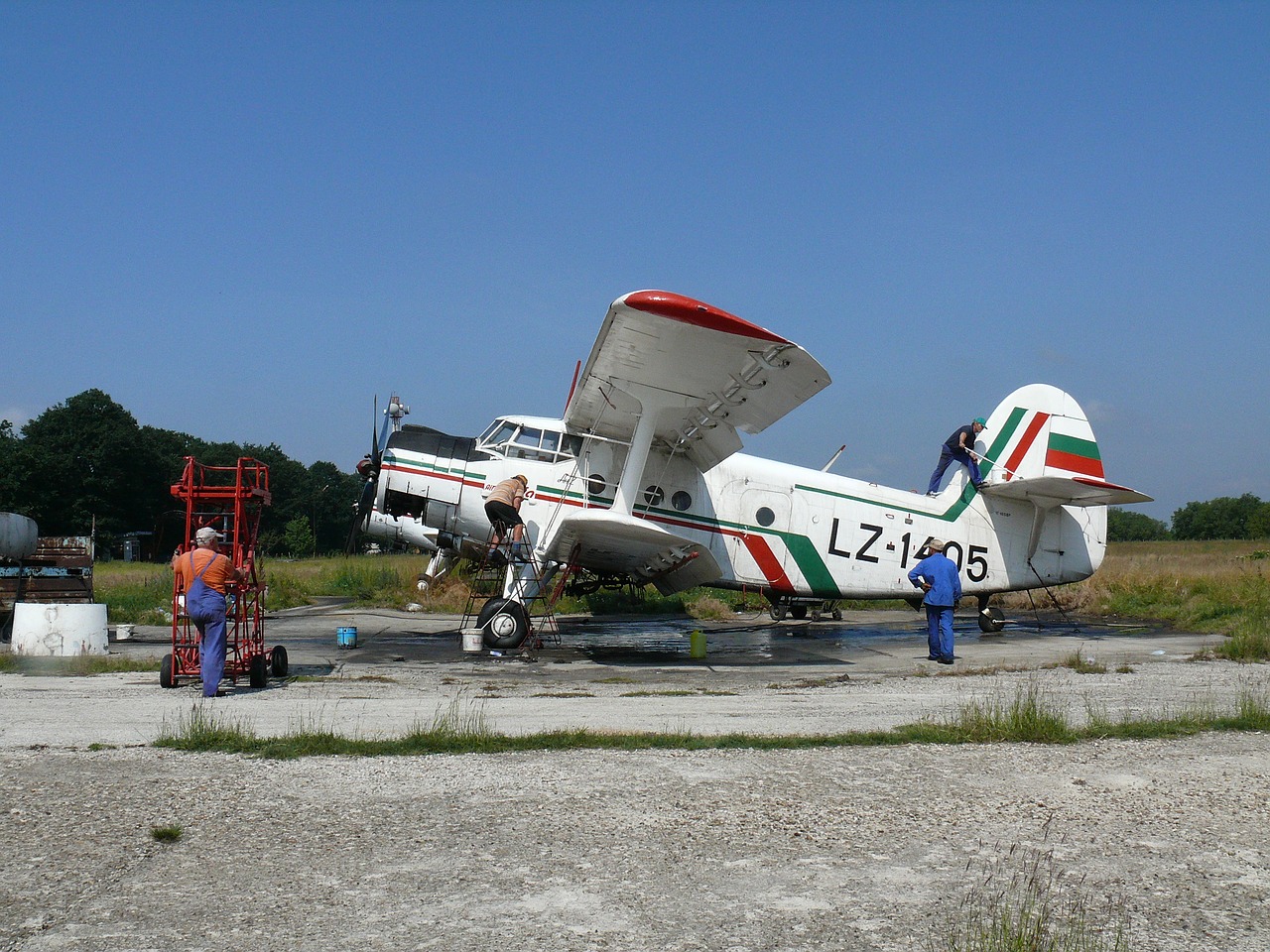 Image - bulgaria plane agriculture