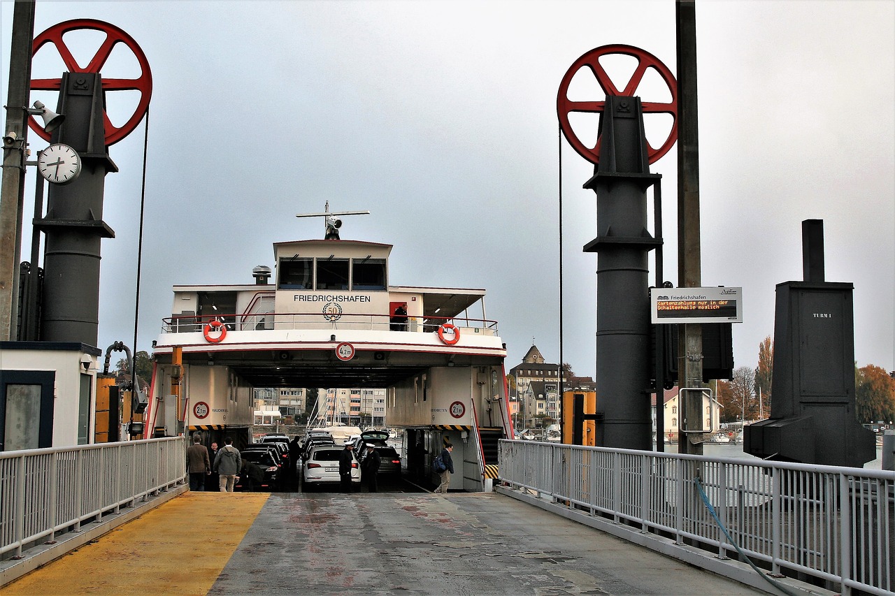 Image - ferry port tourism haven cruise