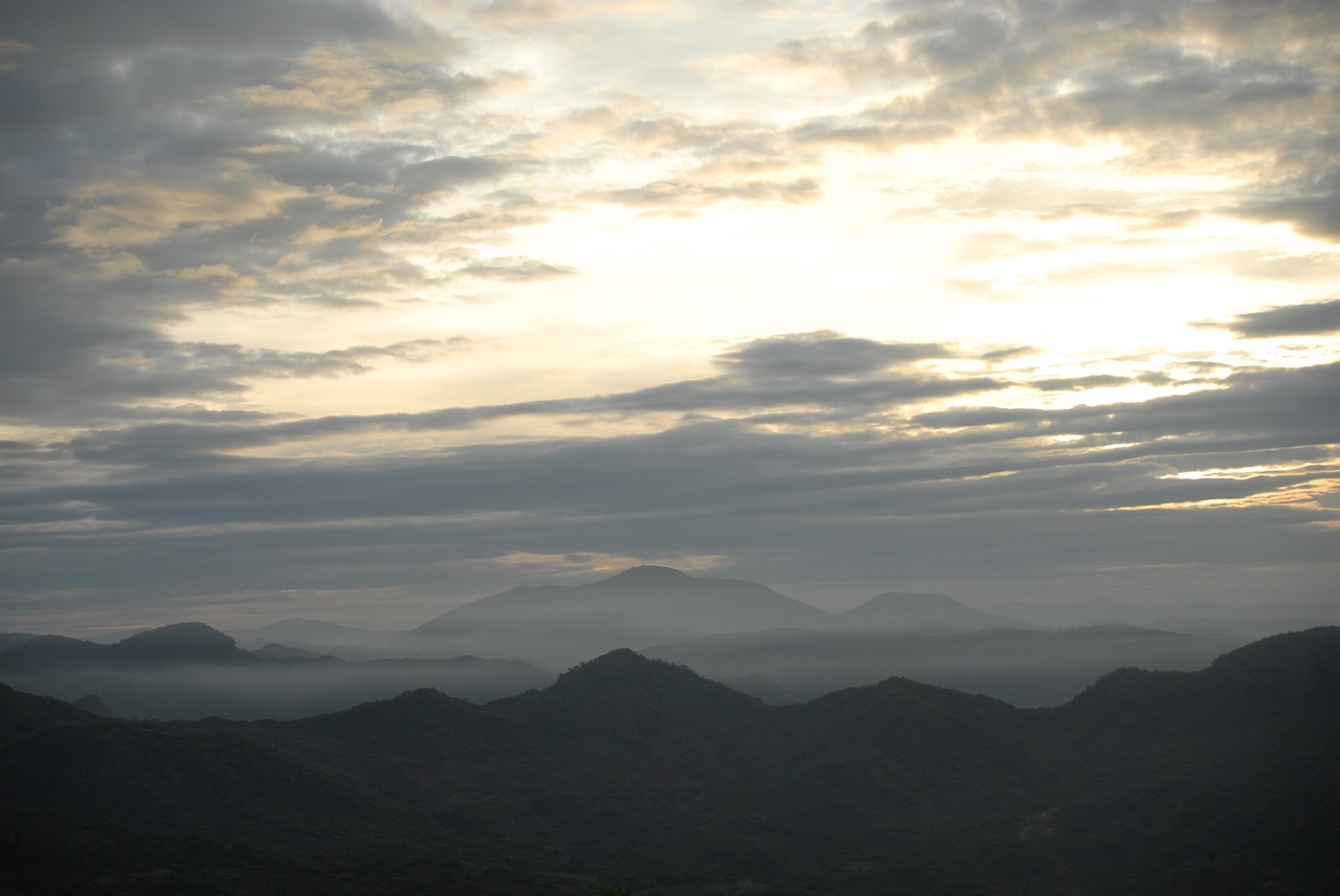 Image - tlapa de comonfort hills clouds