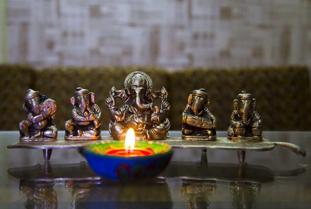 Image - puja deepavali diwali lamp