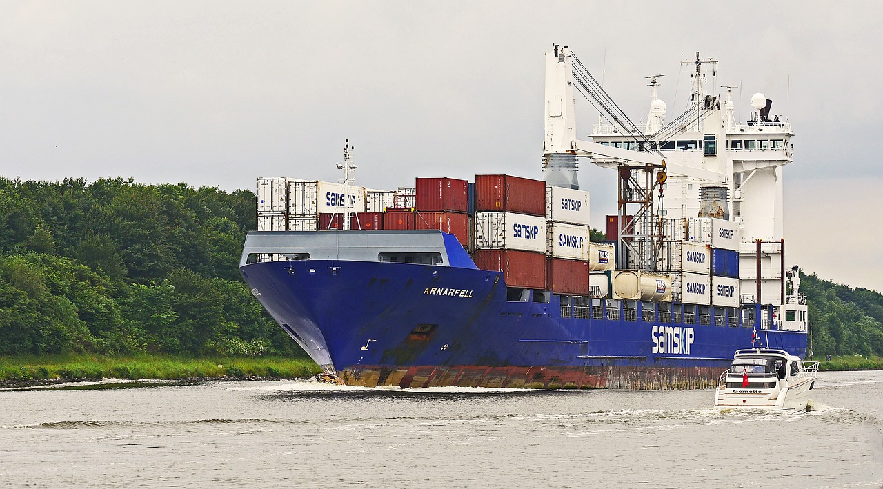 Image - north america container freighter