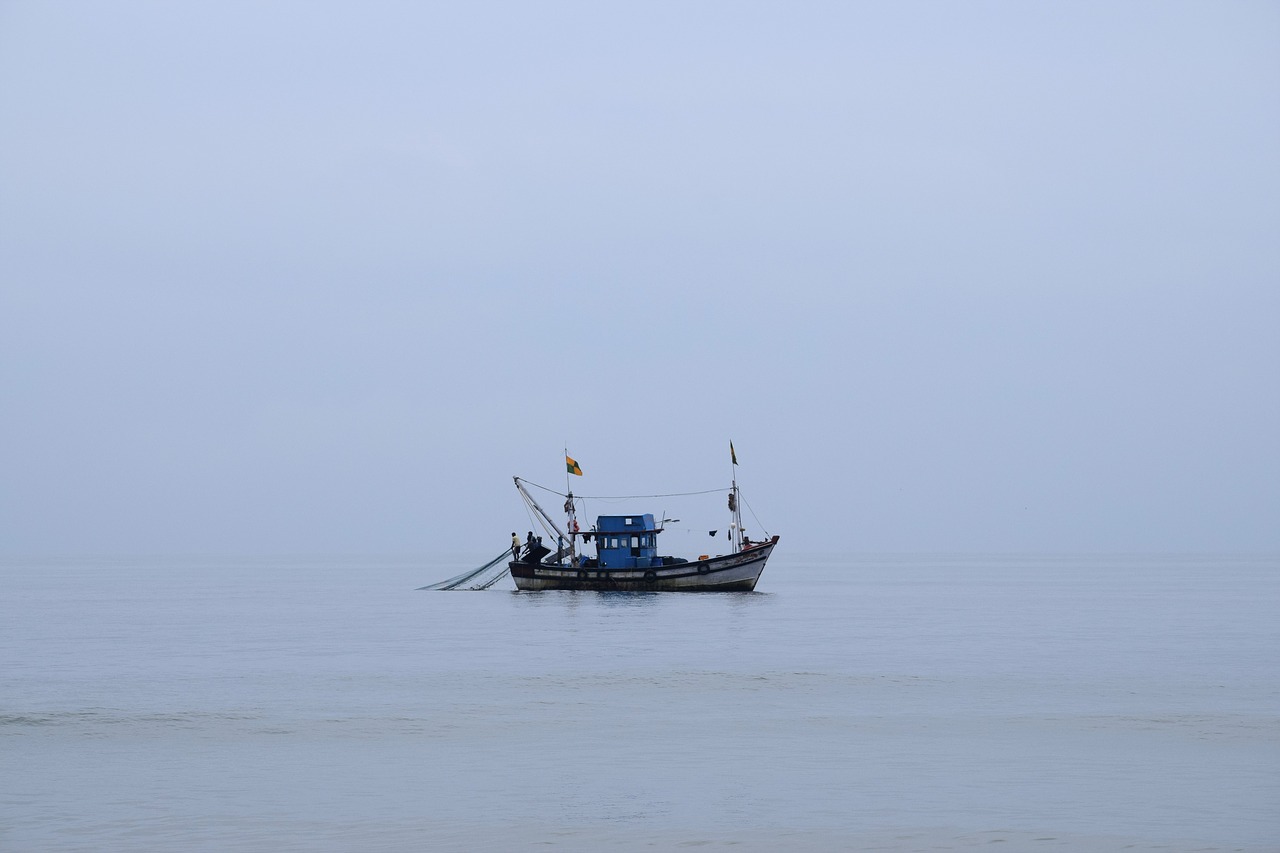 Image - sea boat fishing net ocean small