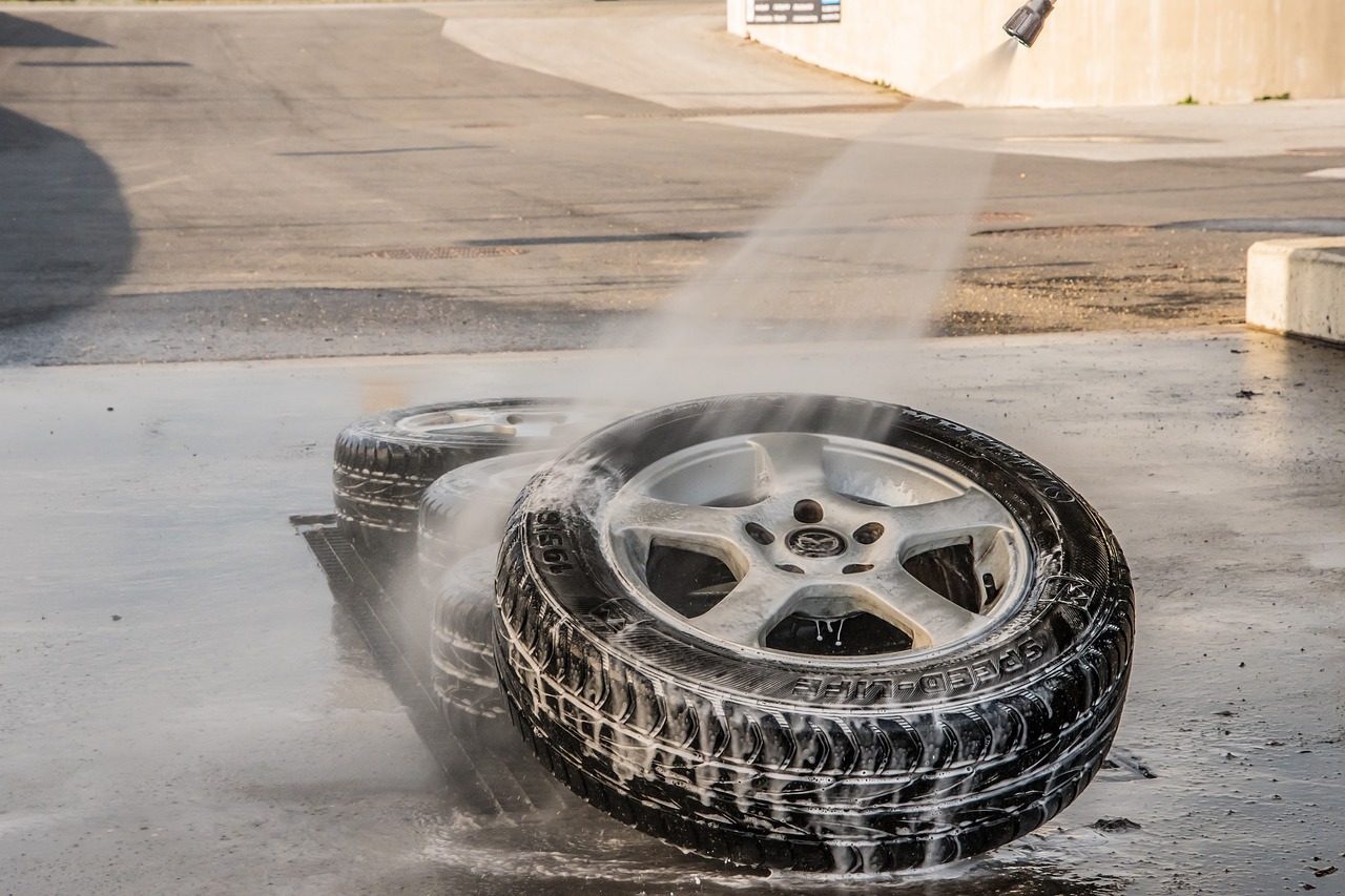 Image - mature wash lance wash auto tyres