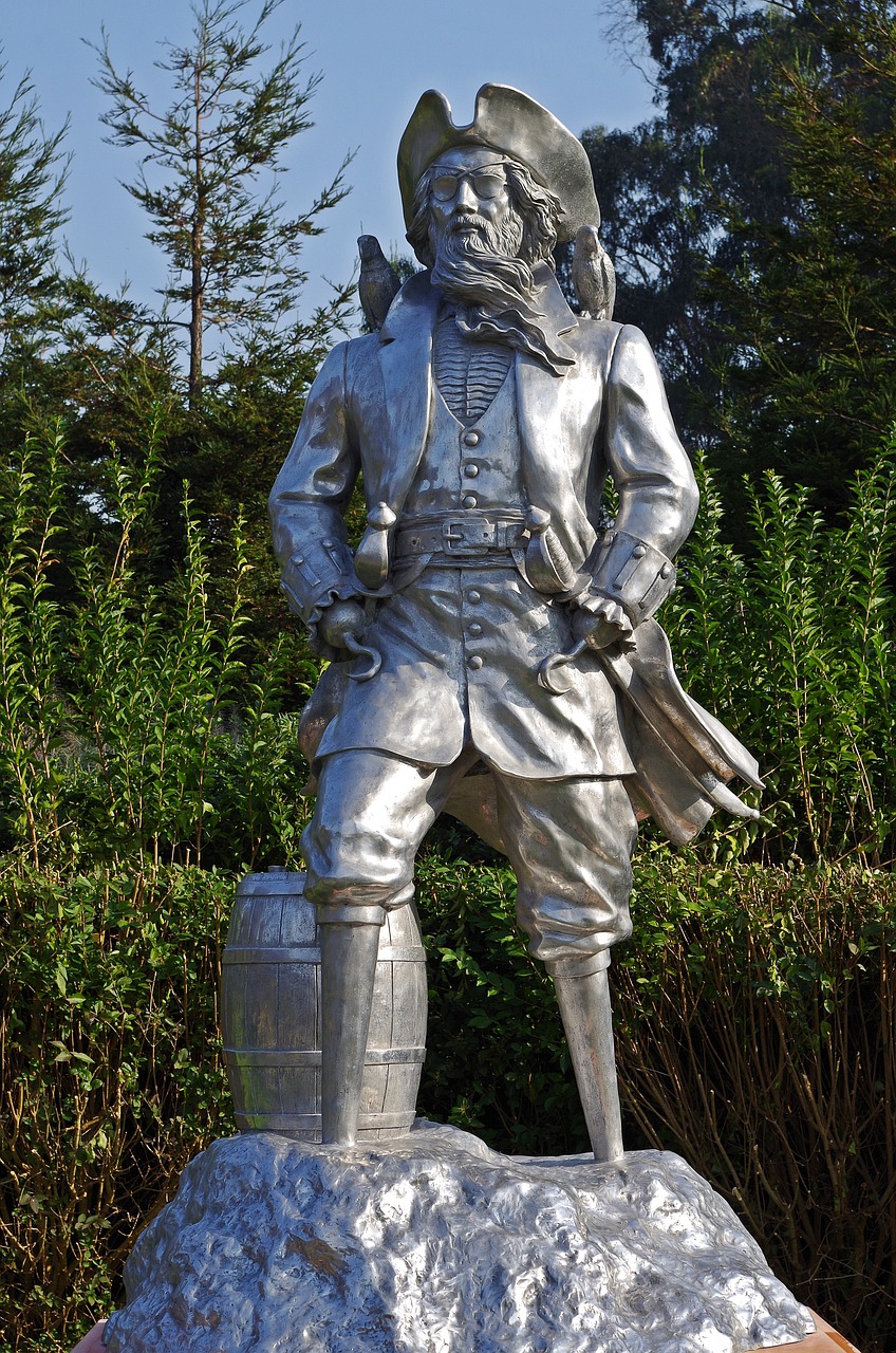 Image - statue pirate captain corsair