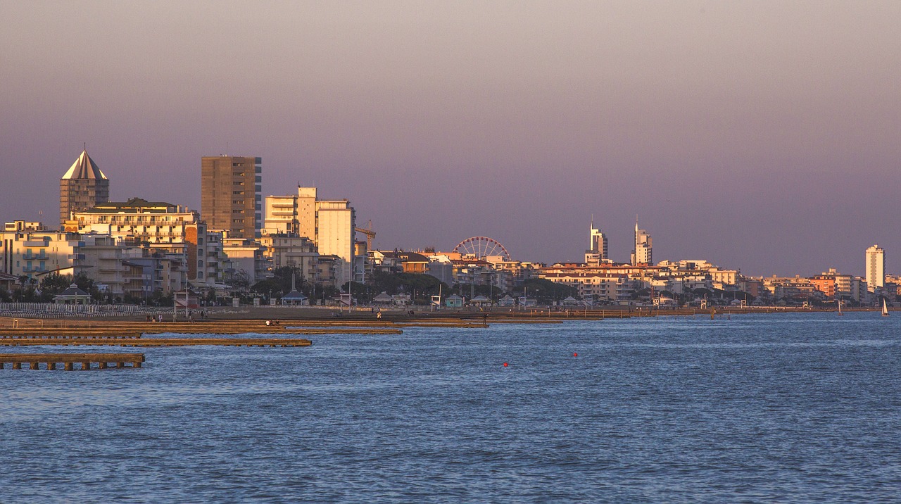 Image - beach sea holiday sunset jesolo