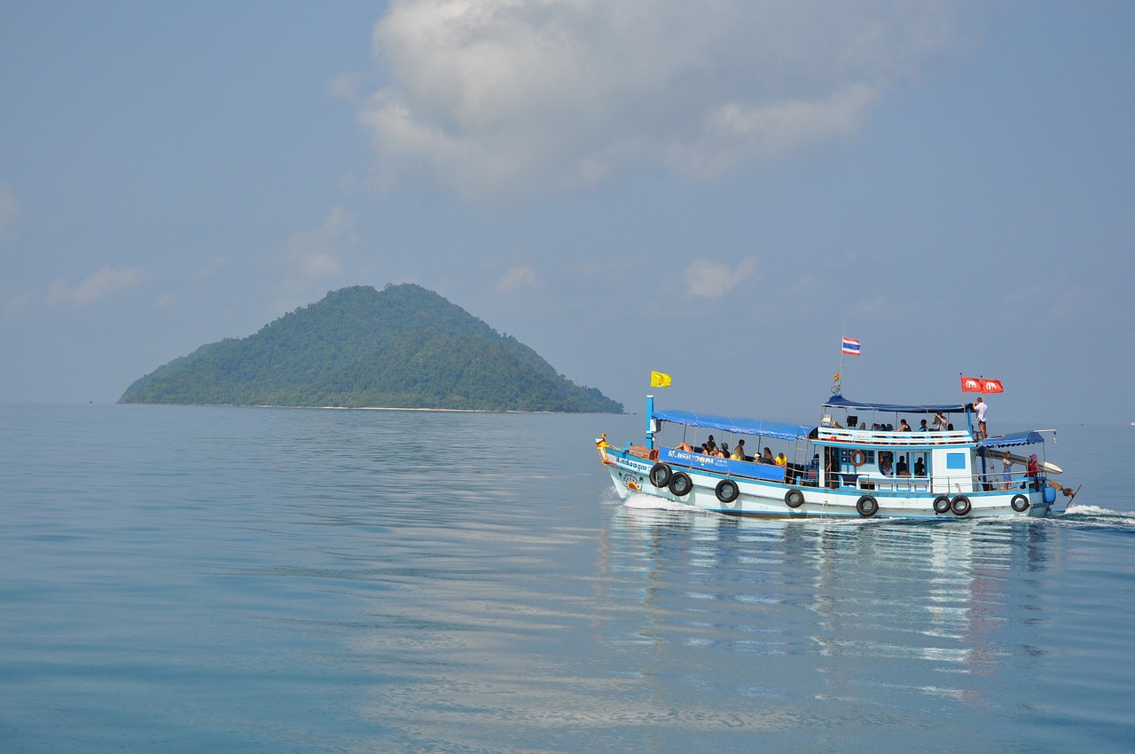 Image - ship thailand coast island