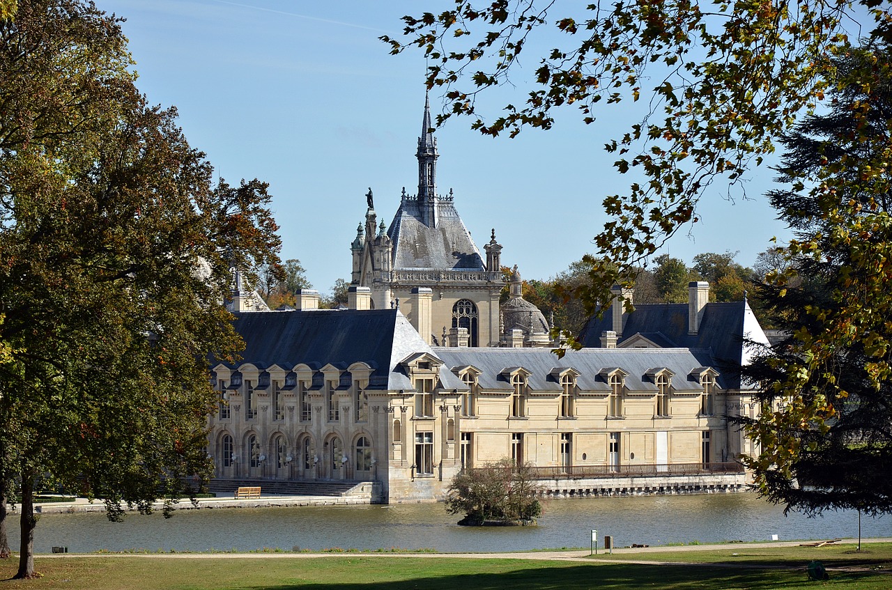 Image - france oise chantilly castle