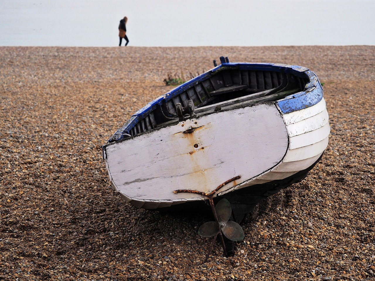 Image - boat beach shingle shore fishing