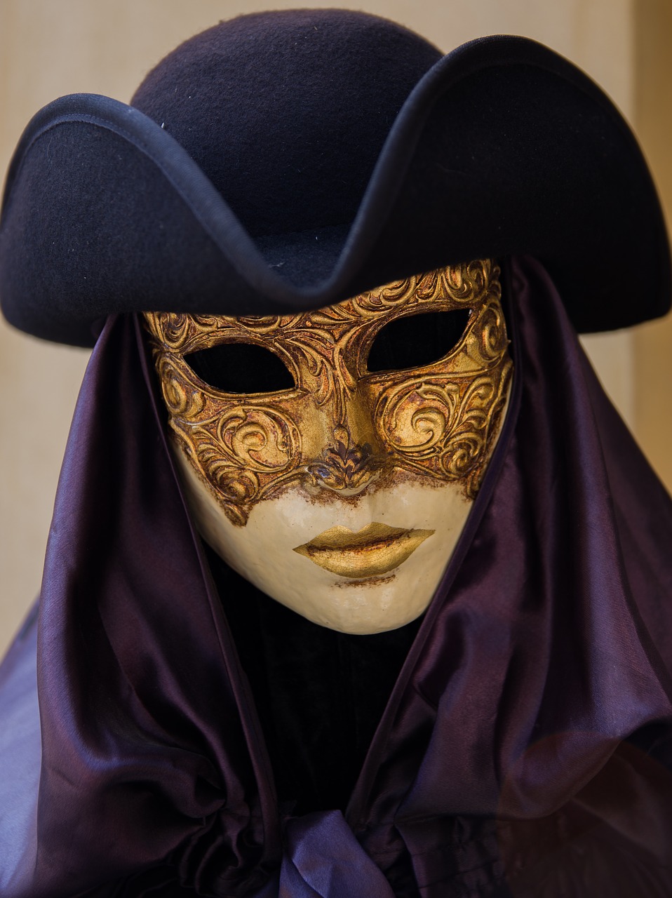 Image - venice mask hat carnival costume