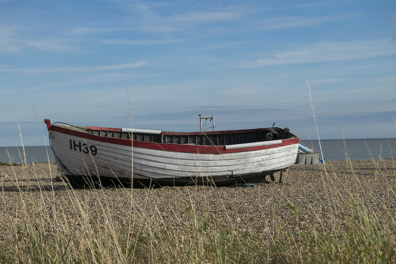 Image - boat aldeburgh suffolk beach