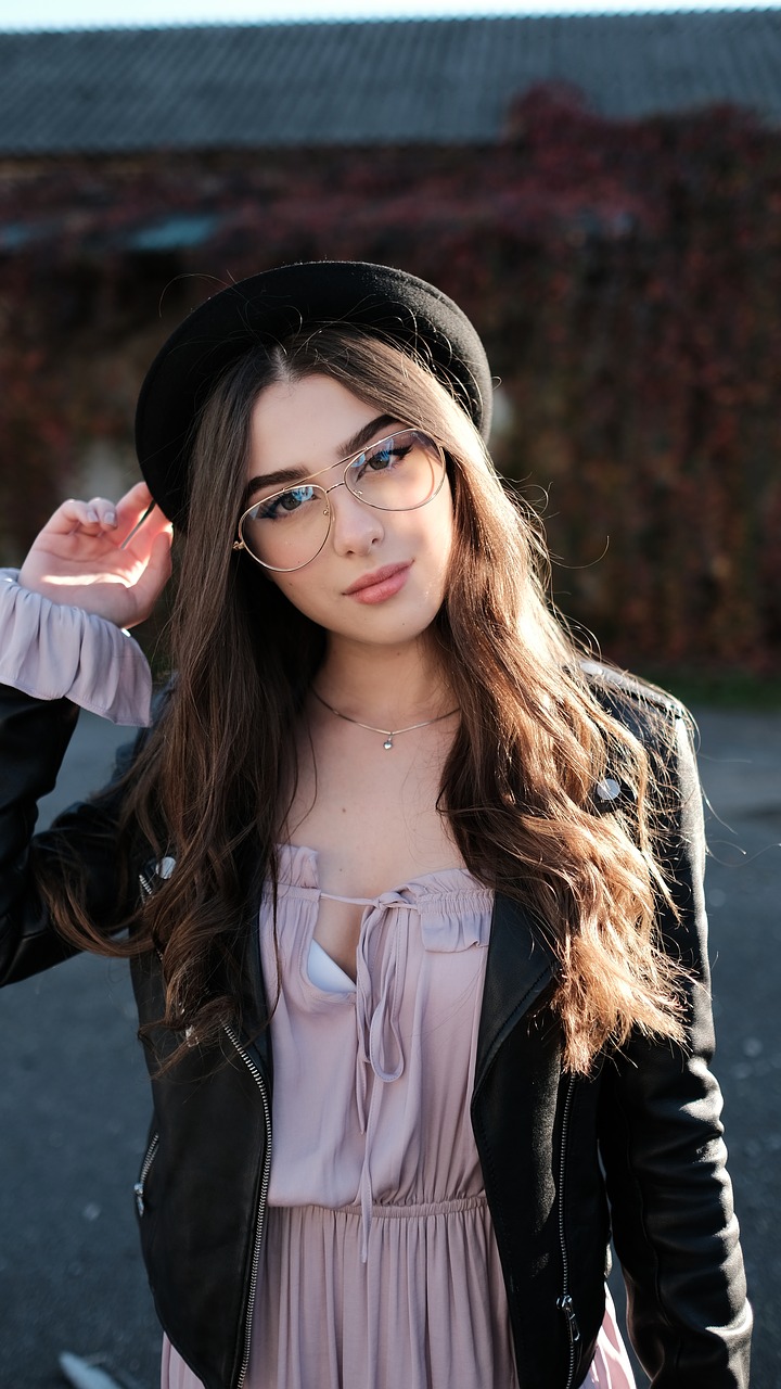Image - girl glasses hat
