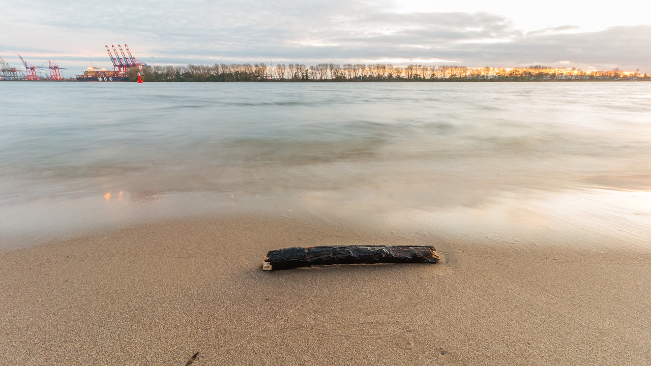 Image - elbe hamburg elbe beach lights