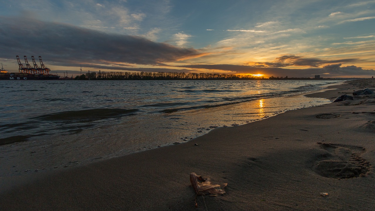 Image - elbe hamburg elbe beach lights